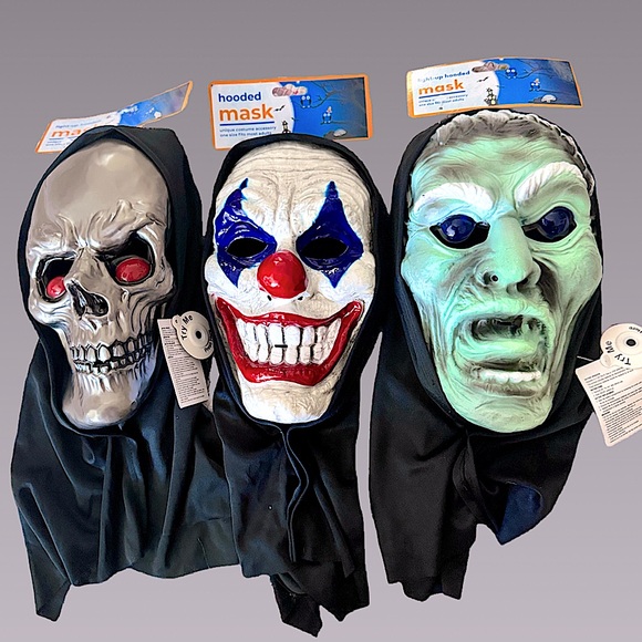 🎃*NWT* 3Pk Halloween Masks(2 W/ Light Up Eyes) - Picture 1 of 6
